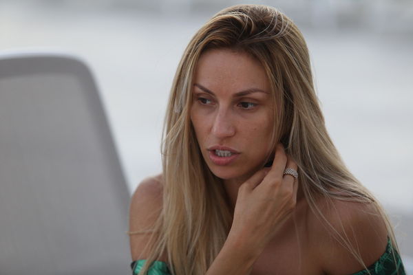 "I PORED MOG DEMANTA..." RADA BESNA KAO RIS, U JEDNO NE MOŽE DA POVERUJE: Evo šta je pevačicu NALJUTILO DO SRŽI
