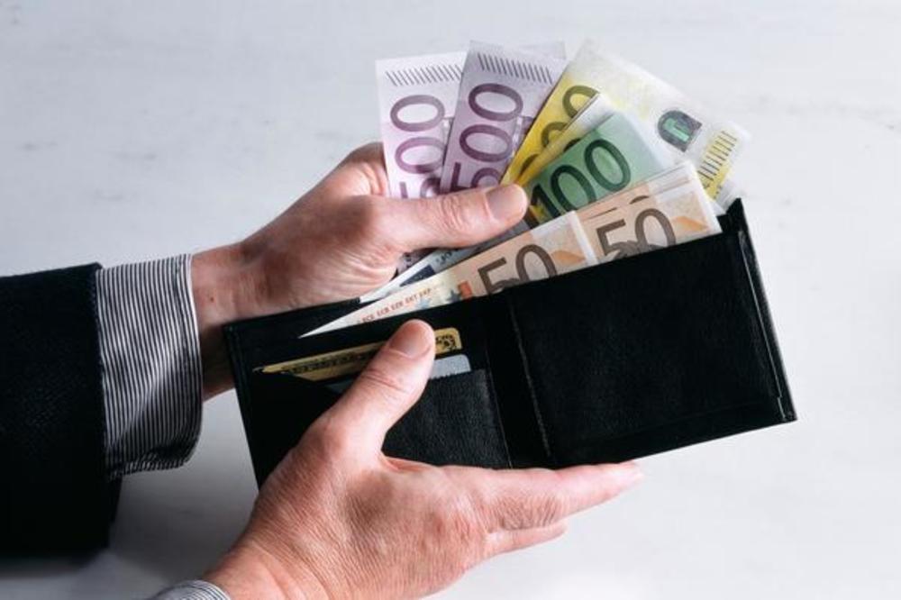 NARODNA BANKA SRBIJE: Evro sutra 117,55 dinara