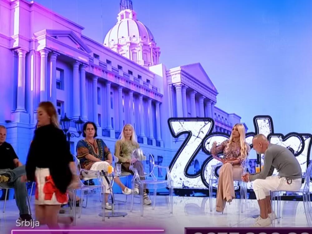 Napustila emisiji