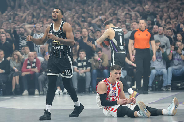 Partizanov as smatra da Sterling Braun nije napravio faul! (Foto)