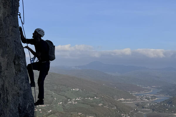 Ovo je novi gvozdeni put u Srbiji koji će oduševiti avanturiste: Strme litice, a od pogleda zastaje dah (FOTO)